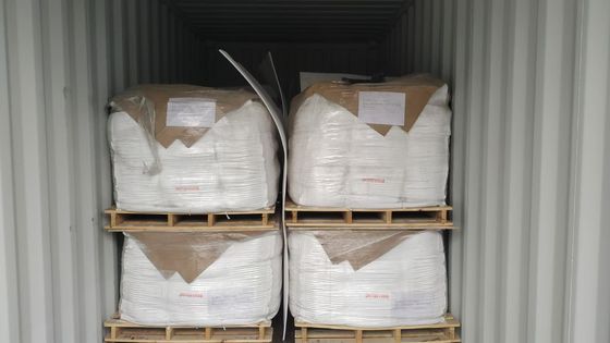 R-213 از پودر دی اکسید تیتانیوم CNNC برای مستربچ استفاده می شود